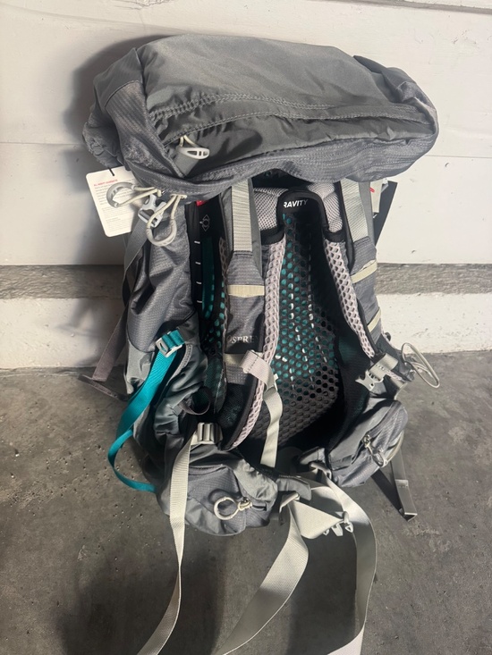 Osprey Aura AG 65L XS NWT main image 4